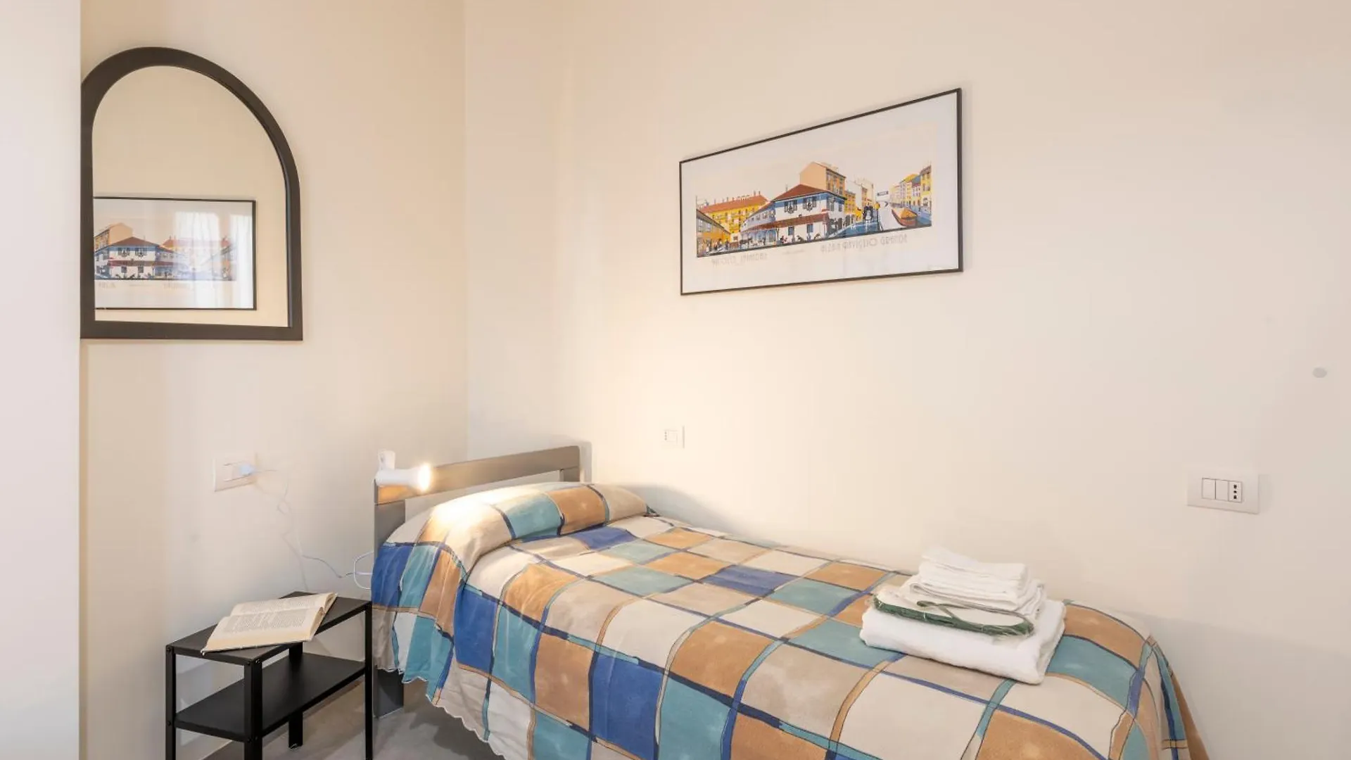 Maloja, 10 - Casa Maloja - Ampio Appartamento Милан